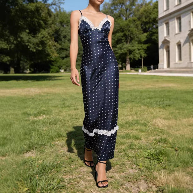 Dame Satin Nattøj med Spidsapplikationer og Polka-Dots Skovae