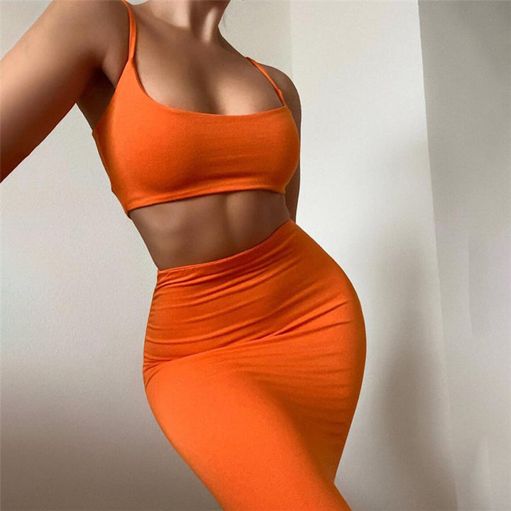 Dame sæt bestående af figursyet crop-top og smal nederdel Stilla