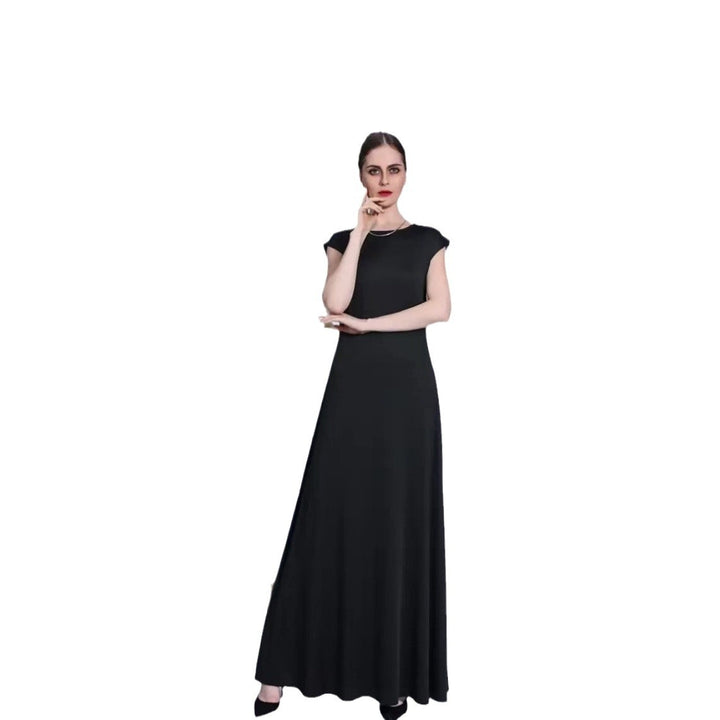 Dame maxikjole med minimalistisk design og elegant snit Stilla