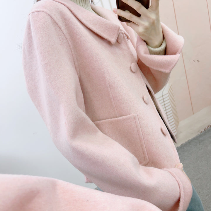 Dame elegant Teddyjakke med store knapper og klassisk revers Stilla