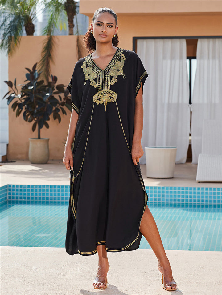 Dame Strandkaftan med kunstneriske broderidetaljer og asymmetrisk søm Stilla
