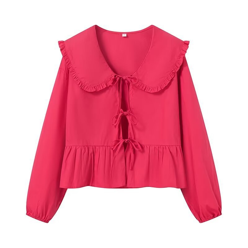 Damebluse med rynkedetalje og elegant krave Stilla