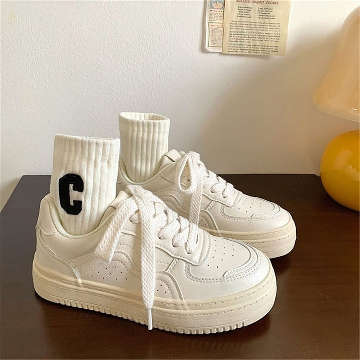 Dame sneakers med høj komfort og åndbar overmaterialekombination Stilla