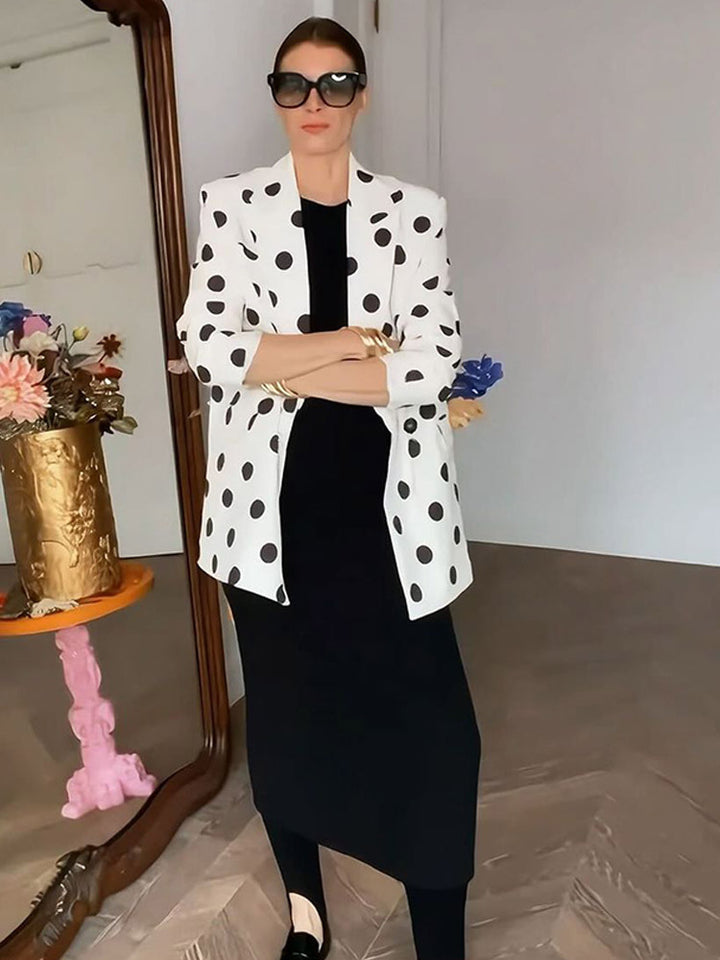 Dame moderigtig blazer med prikker Stilla