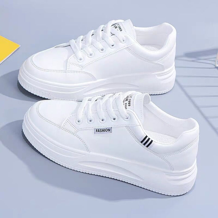 Dame mode Sneakers med åndbart overmateriale og skridsikker sål Stilla