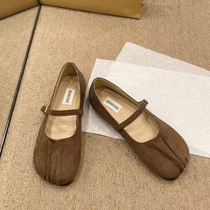 Dame ballerinas med komfortabel rem og elegant design Stilla