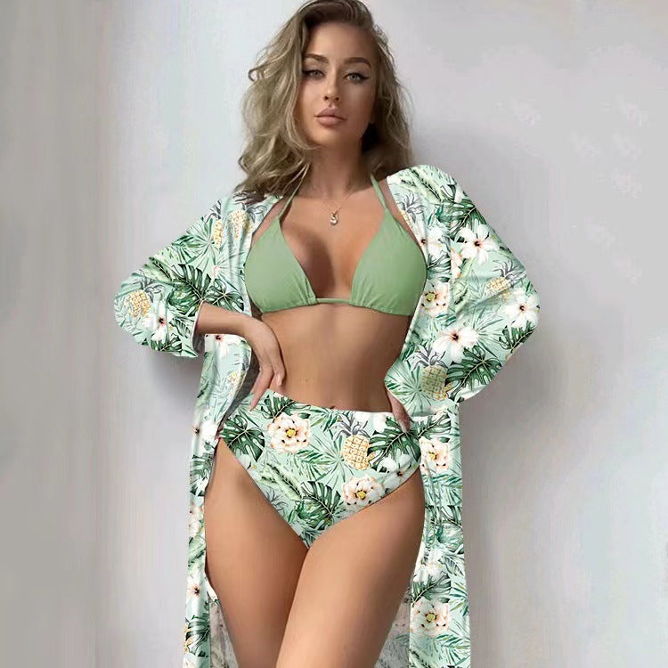 Dame bikini sæt med blomster kaftan og højt skåret trusse Stilla
