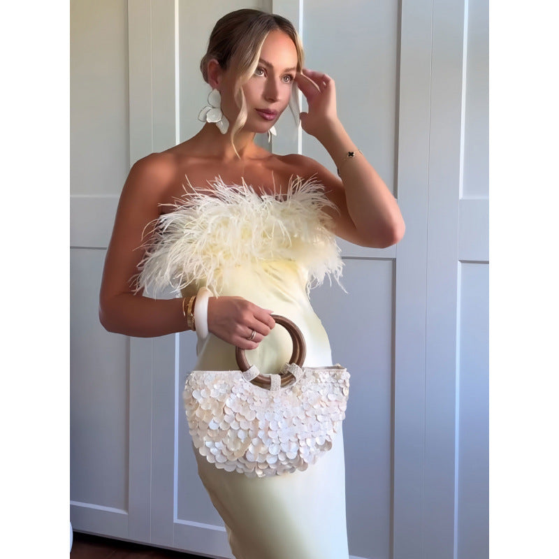Damen Satin Abendkleid mit Federn Skovae