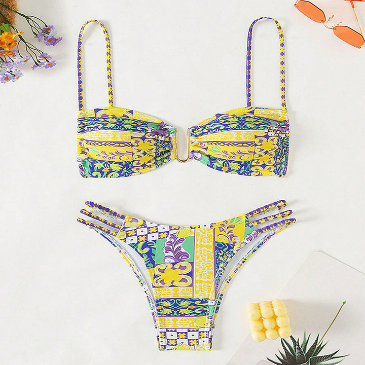 Dame bandeau-bikini med raffinerede flæsedetaljer og elegant mønster Skovae