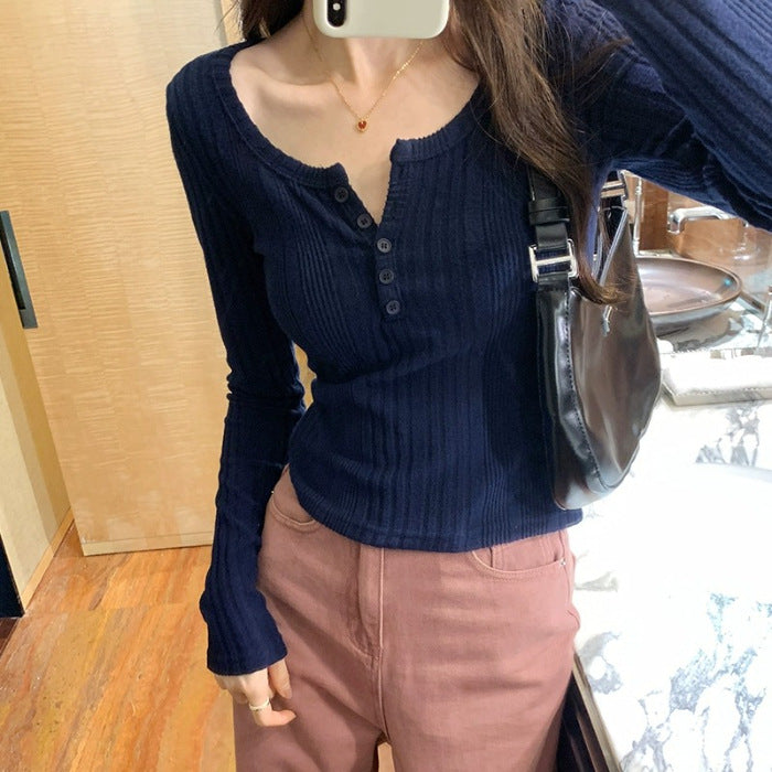 Dame fitted rib top med knapdetalje