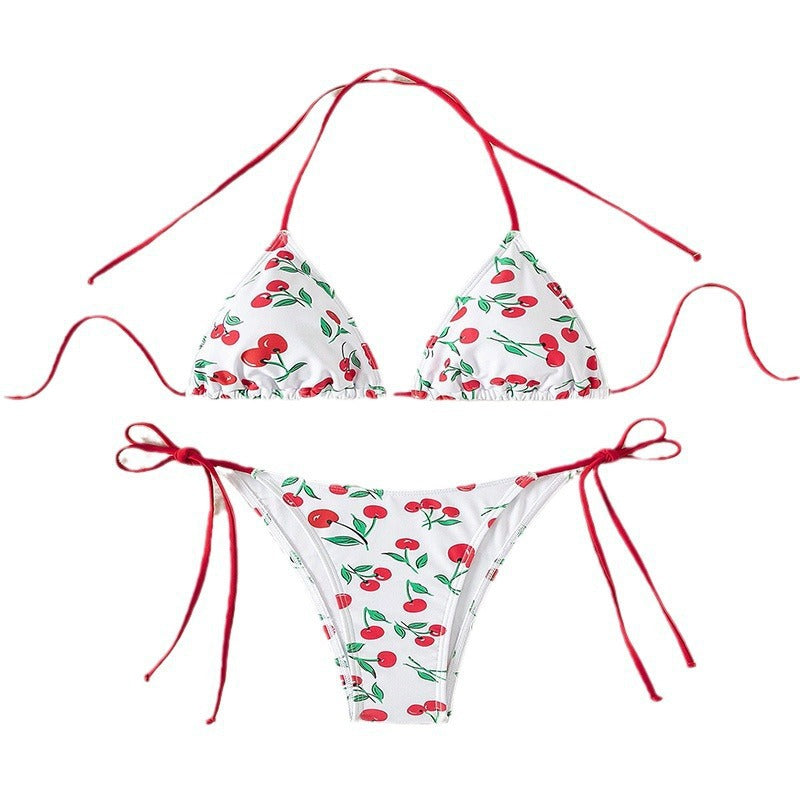 Dame trekant-bikini med snørrelukning og legende kirsebærdesign Skovae