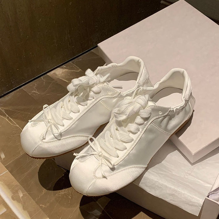 Dame Let Satin Sport Sneakers Stilla