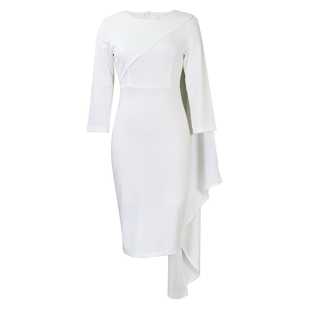 Dame elegant aftenkjole med asymmetrisk snit og flydende drapering Stilla