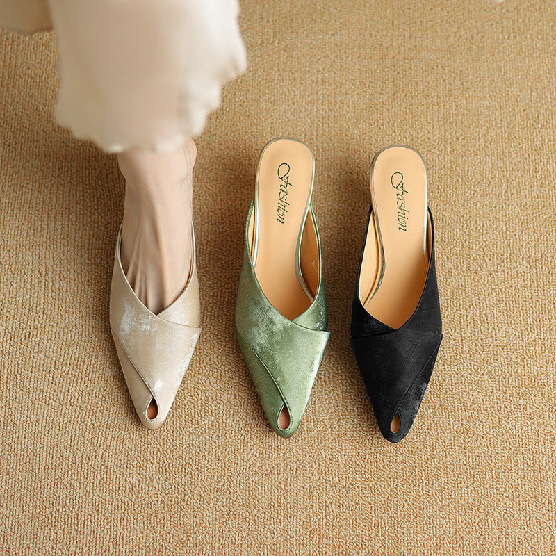 Femme Open-Toe Slingback Mules med unikt udsnit-design Stilla
