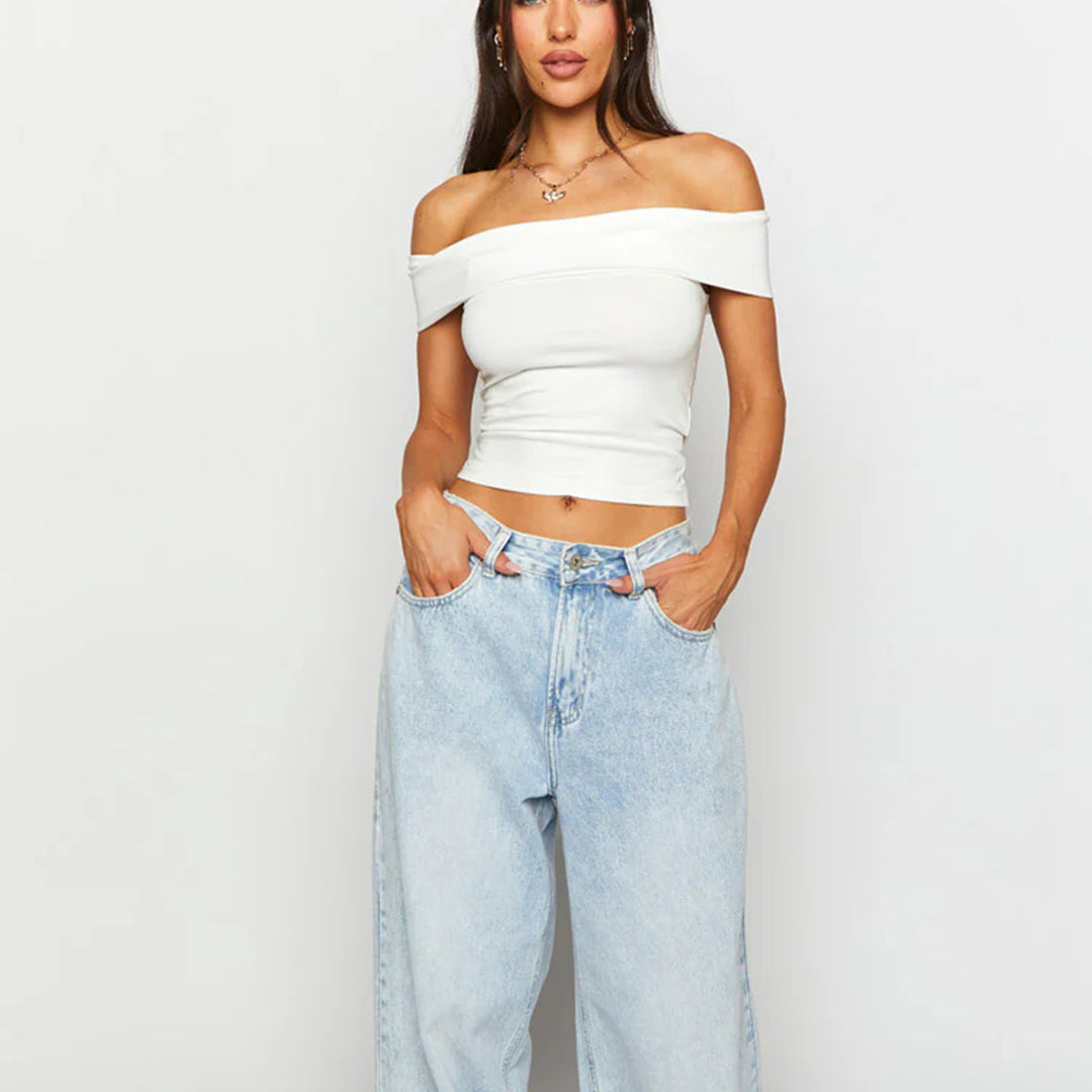 Dame Off-Shoulder Crop-Top i elastisk materiale med figursyet design Skovae