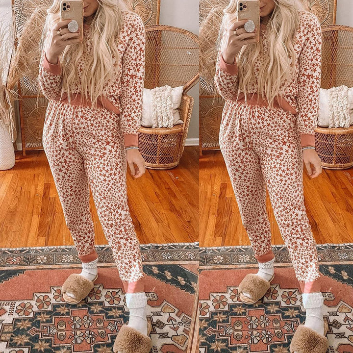 Dame hyggeligt pyjamasæt med stjernemotiv Stilla