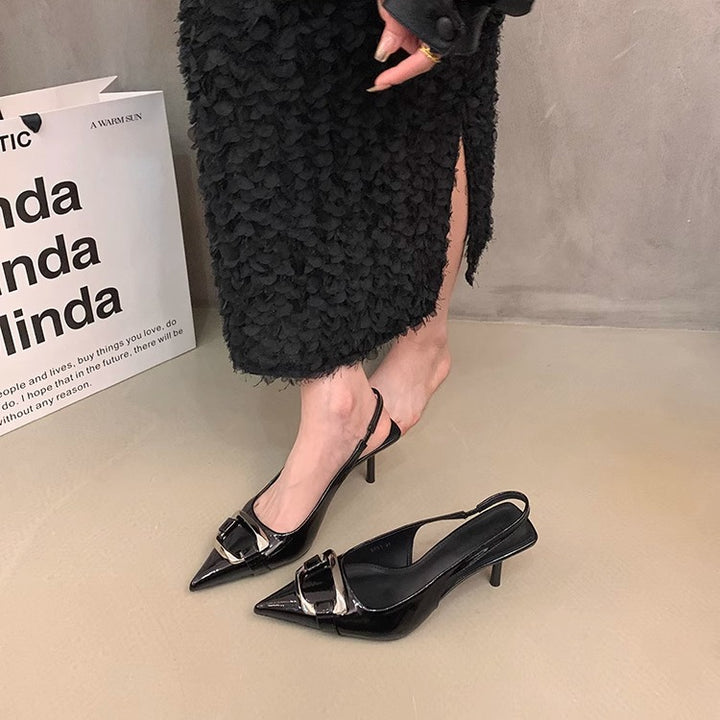 Dame spids Slingback-hæle med elegant spænde-detalje Stilla