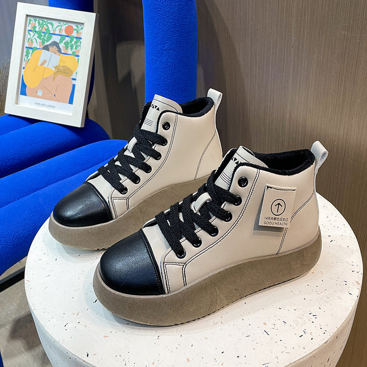 Dame Høje Sneakers med moderne Plateau og robust Sålprofil Stilla