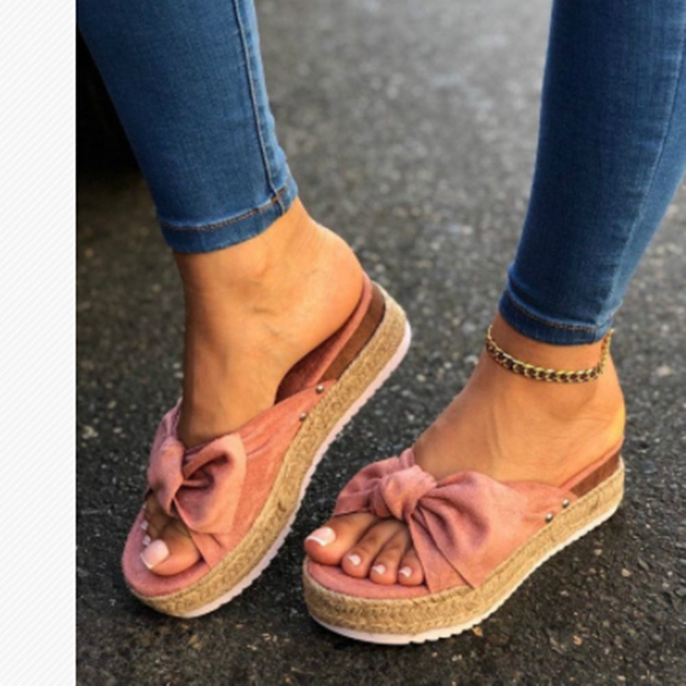 Dame komfortable sommer-sandaler med flettet design og moderne sløjfeakkent Stilla