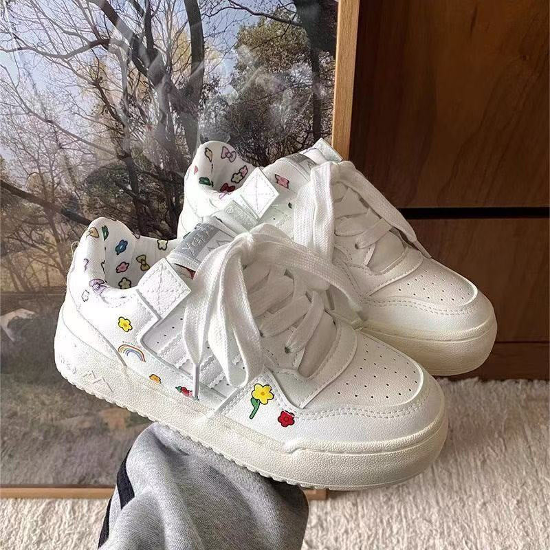 Dame Sneaker med blomstret design og åndbart mesh-overflade Stilla