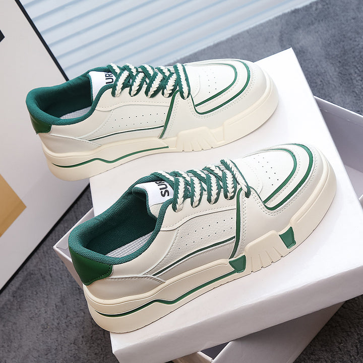 Dame Sneaker med dynamisk design og slidstærk sål Stilla