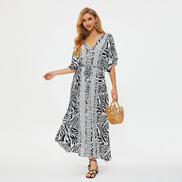 Dame maxikjole med detaljeret zebra-print og elegant snøring Stilla