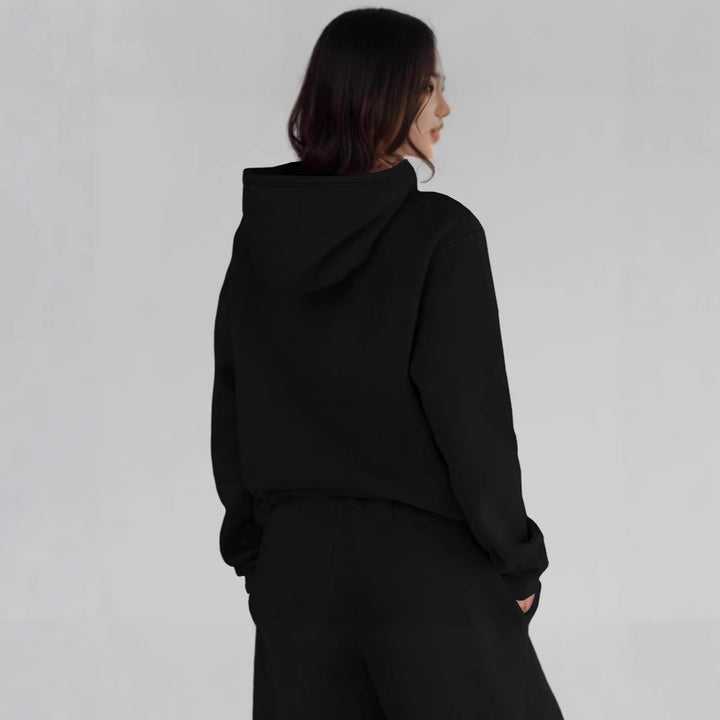 Kvinders hoodie med kreativ skrifttype og komfortabel pasform Skovae