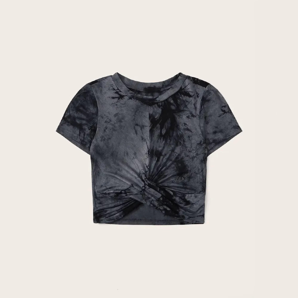 Dame Crop-T-shirt med stilfuld knude-design og batikmønster Stilla