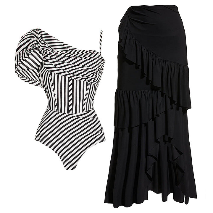 Dame One-Shoulder Badedragt med Volantnederdel Skovae