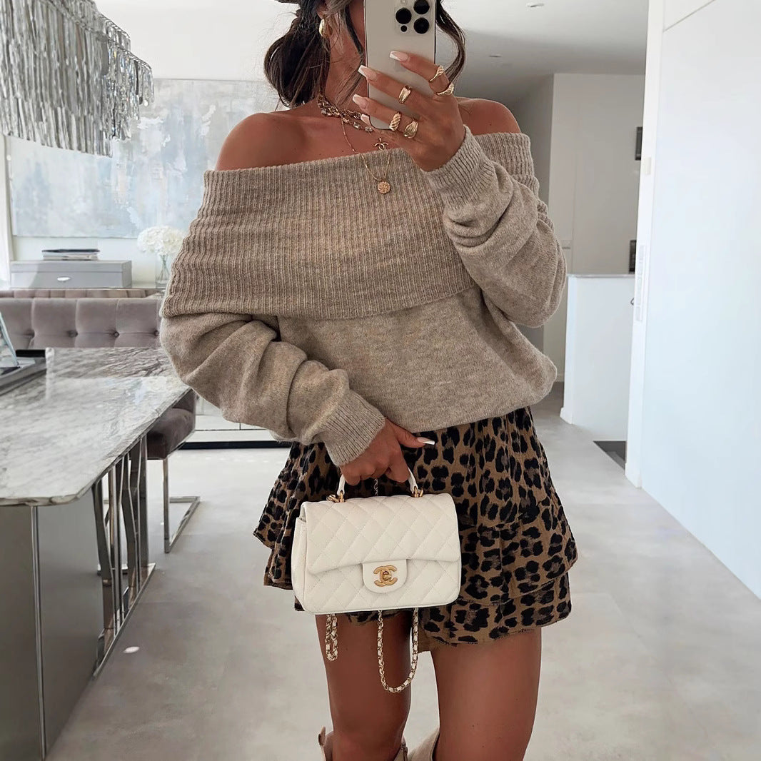 Kvinders off-shoulder sweater lavet af blødt strik med ribbede detaljer Stilla