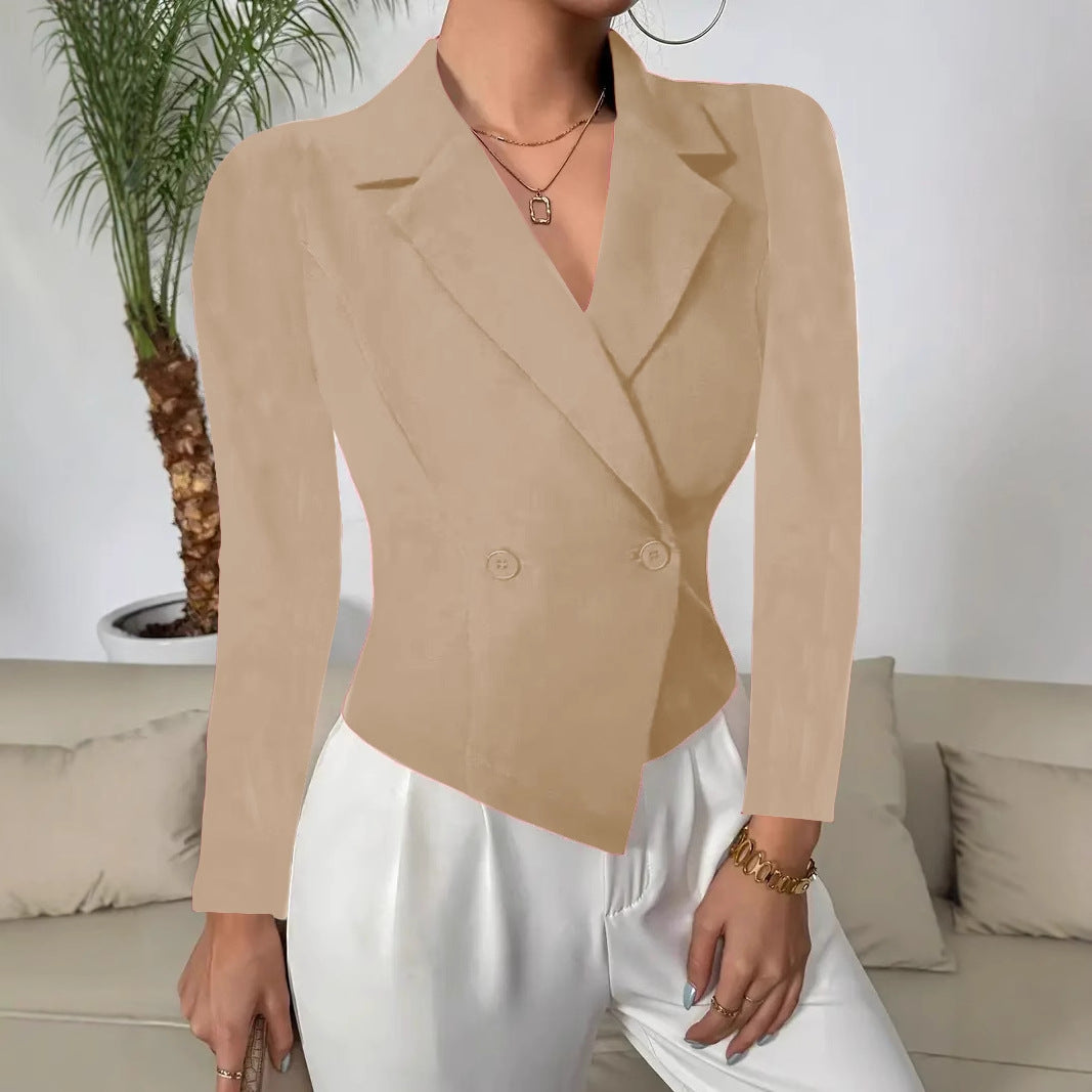 Dame figursyet blazer med dobbelte knaplukninger og elegant snit Stilla