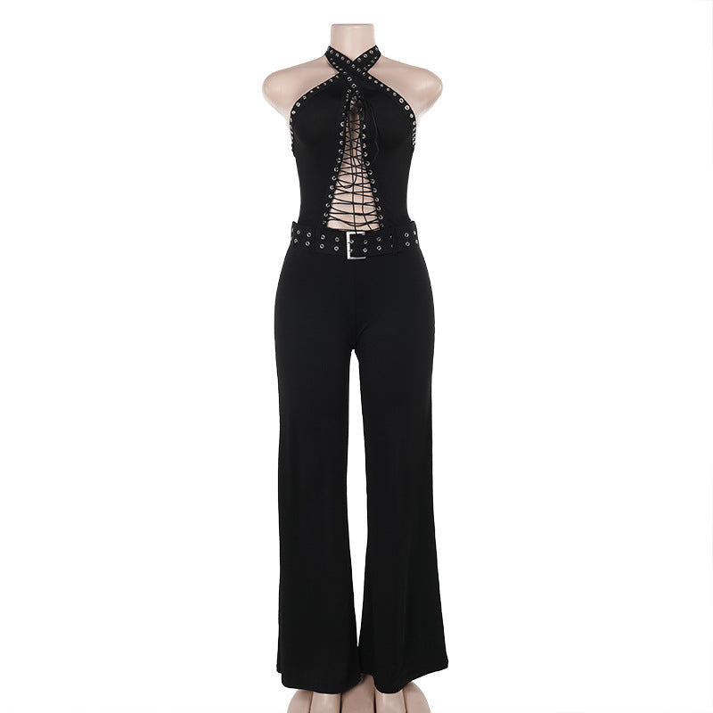 Dame tætsiddende jumpsuit med raffineret snøredesign Skovae