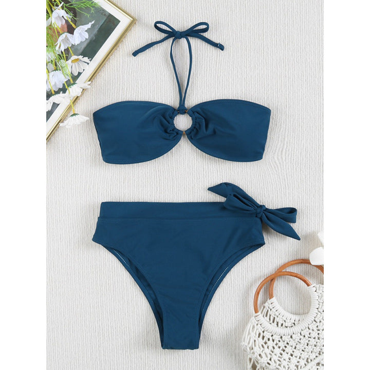 Dame bandeau-bikini med justerbare stropper og kvalitets twist-design Skovae