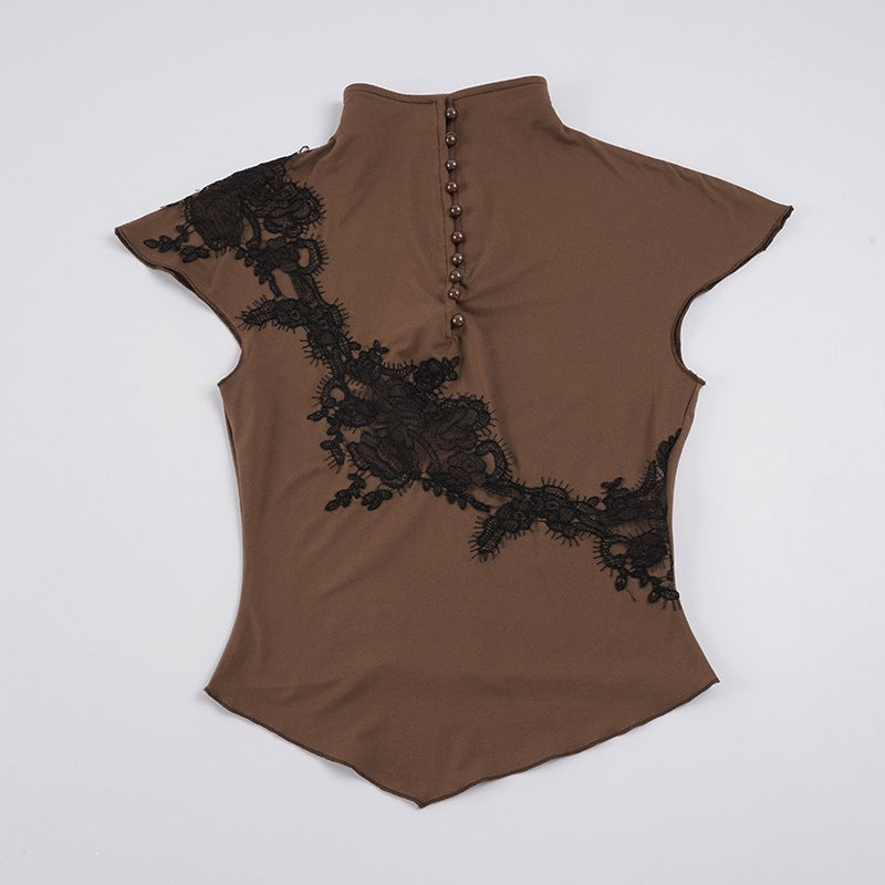 Dame Elegant spidsetop med fashionable knapdetaljer Skovae