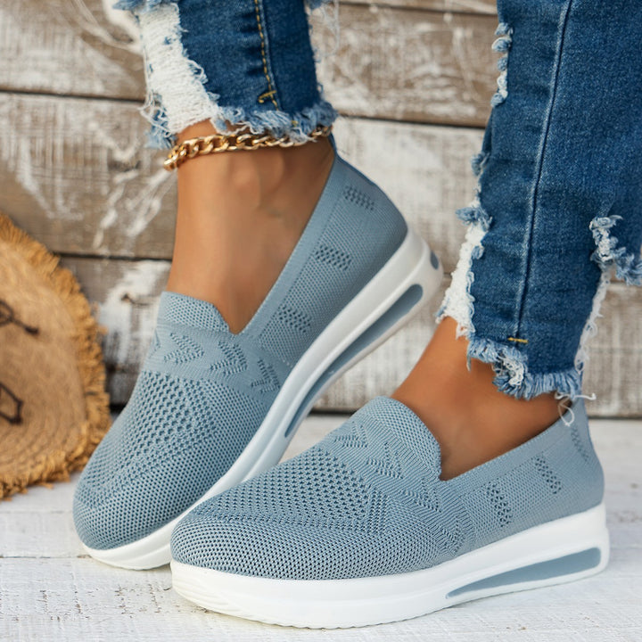 Dame Slip-On Sneakers med åndbart mesh-overdel og polstret sål Stilla
