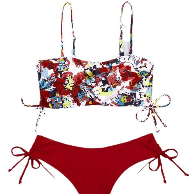 Dame bikini sæt med legende blomsterdesign og justerbare stropper Stilla