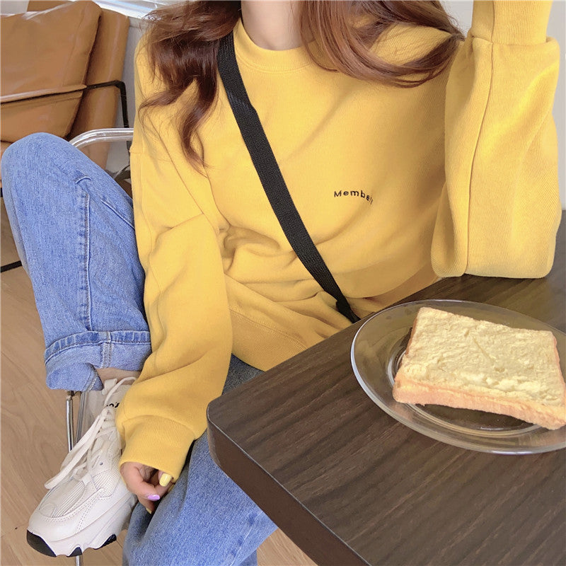 Dame Soft Touch Oversized Sweatshirt med stilfuld skrift Stilla
