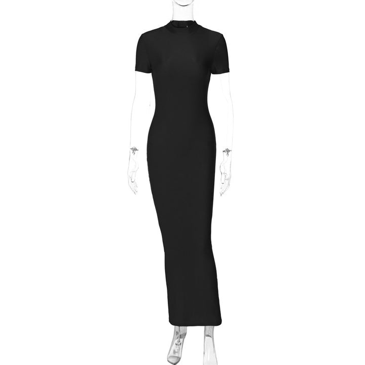 Dame Langærmet Kjole i minimalistisk design med høj krave og tætsiddende pasform Stilla