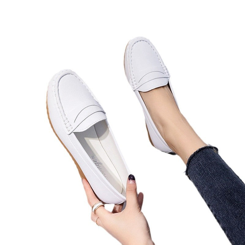 Dame mokassinlignende slippers med håndsyet detalje og komfortabel sål Stilla
