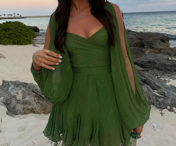 Dame Minikjole med off-shoulder design og VOLUMINØSE ærmer Stilla