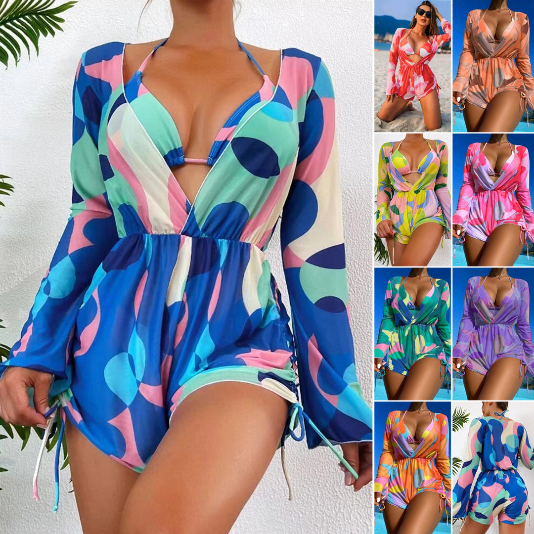 Dame strandoutfit med luftig tunika og bikini Skovae