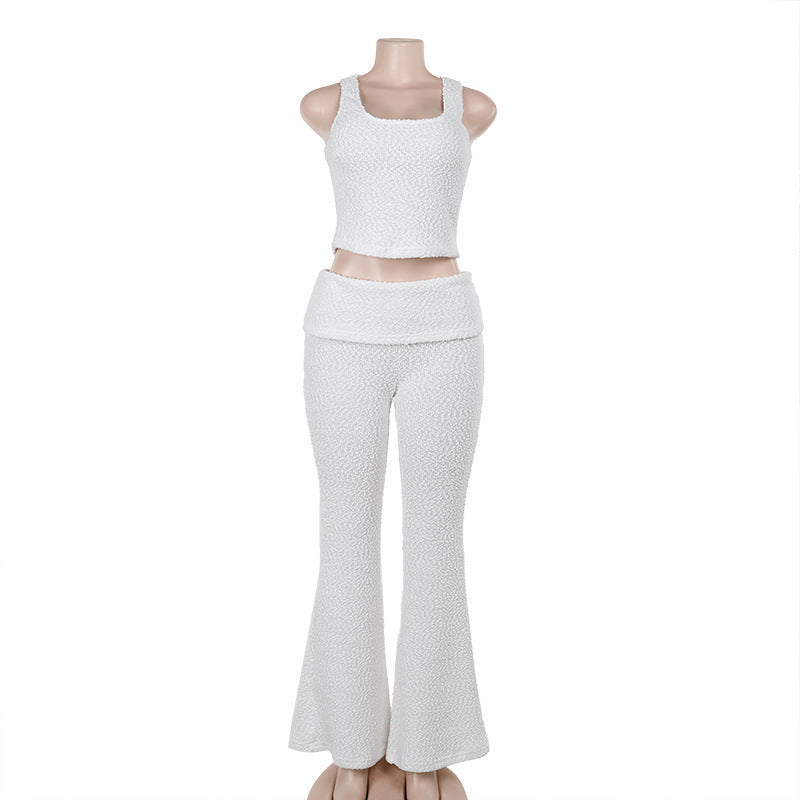 Damer trendy sportsoutfit med smart top og tætsiddende leggings Skovae
