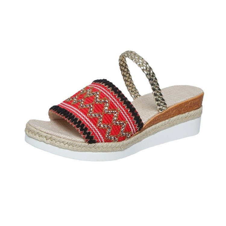 Dame Wedge-Flat-sandaler med fashionable flettet remdesign og elegant sål Stilla