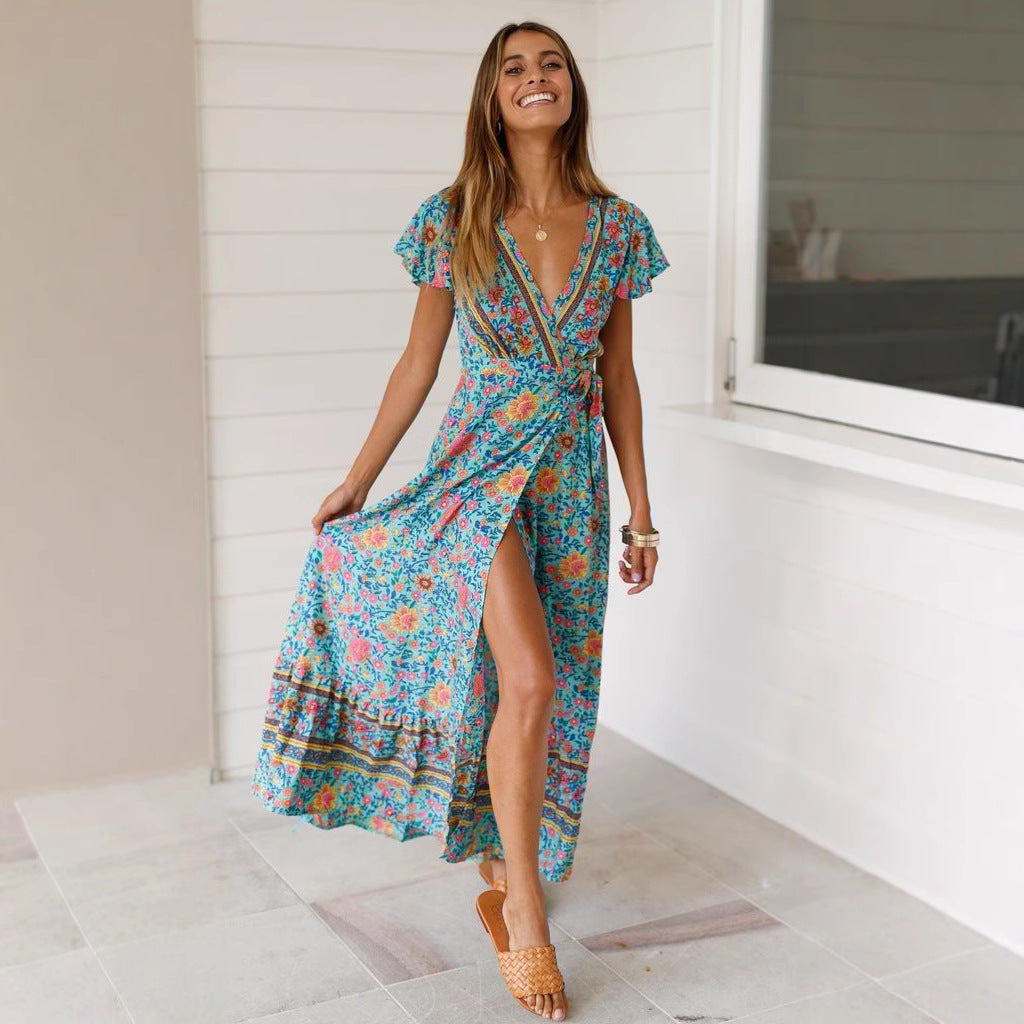Dame Maxi-kjole med raffineret slids og elegant blomsterdesign Stilla