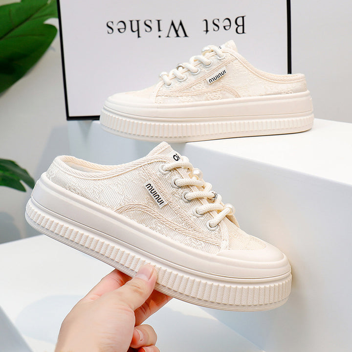 Dame Sneakers i moderne design med unikke detaljer og fleksibel sål Stilla