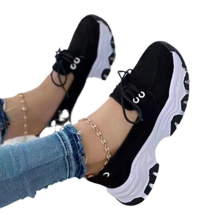 Dame Sporty Sneakers med stødabsorberende sål og moderne design Stilla
