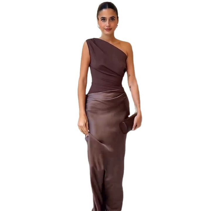 Dame elegant aften kjole med asymmetrisk snit og flydende design Skovae