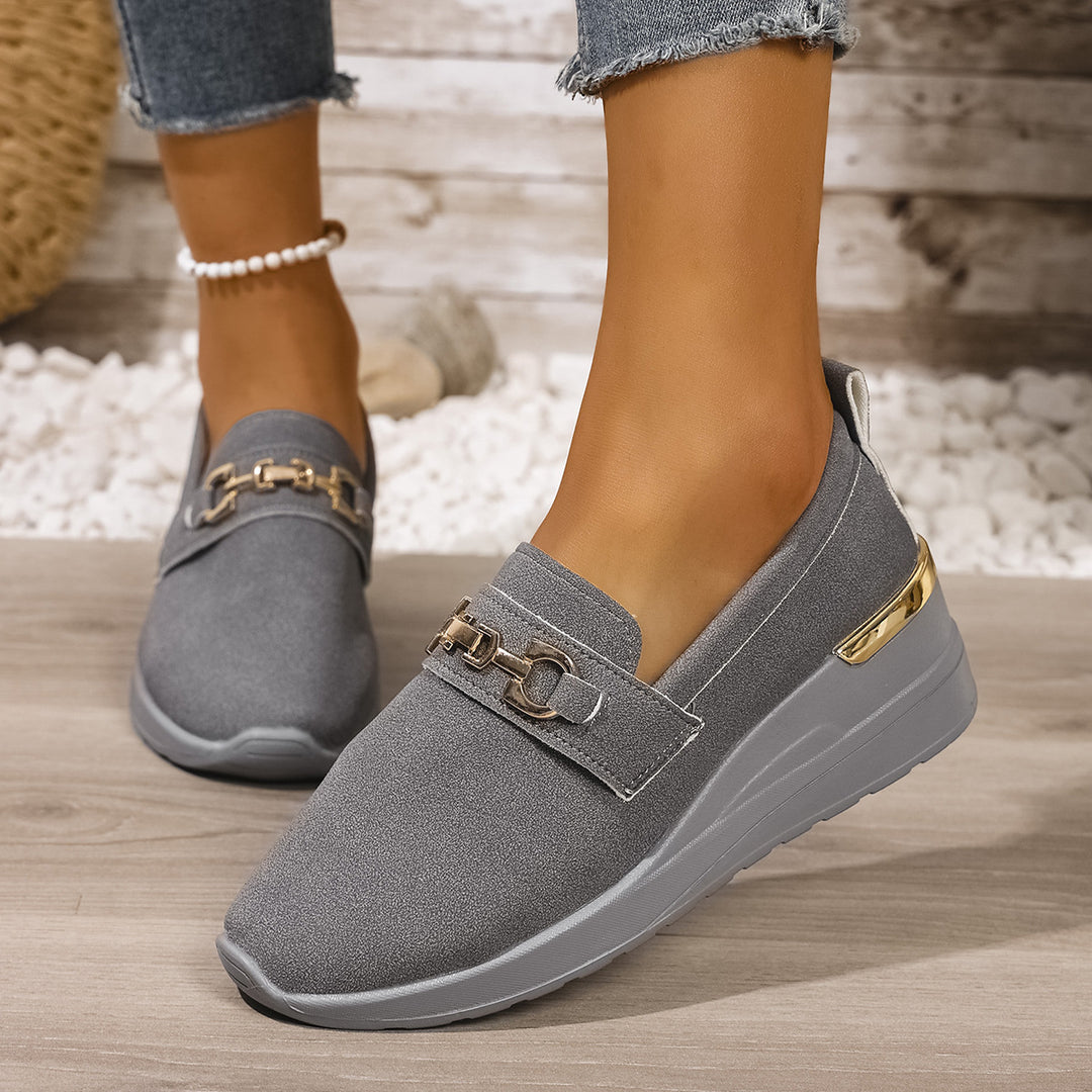 Dame Komfortable Slip-On Sneakers med moderigtige spænde og dæmpende sål Stilla
