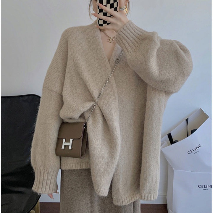 Kvinders oversized hyggelig sweater med dyb V-hals og lange ærmer Stilla