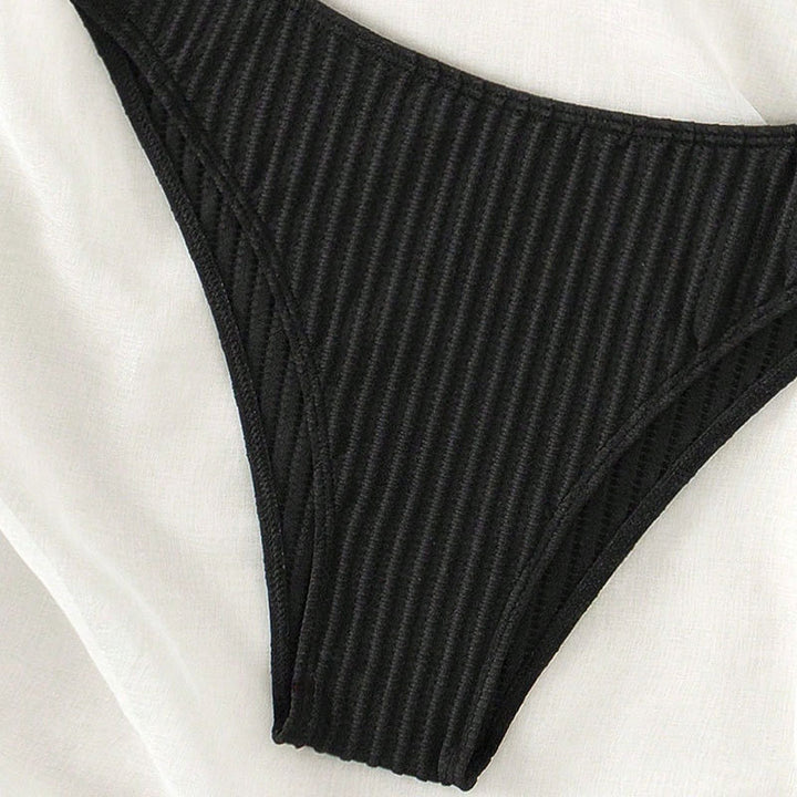 Dame Bikini-sæt med moderigtig ribdesign og komfortabel pasform Stilla